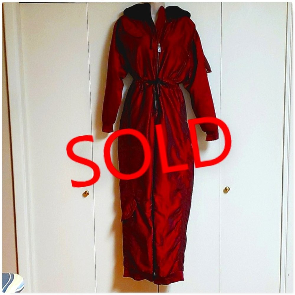 Burgundy red "Skea Pari/Vail" Ski Snow suit, 8